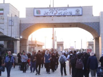 آمار تردد از مرز مهران به ۲ میلیون و ۵۲۴ هزار نفر رسید
