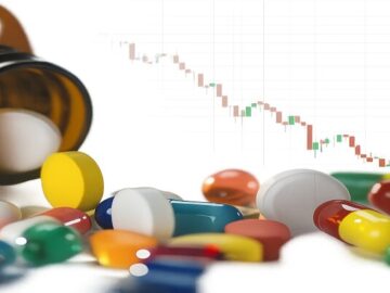 بحران نقدینگی در صنعت دارو؛ زنجیره تولید با خطر توقف روبه‌روست