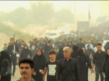 شکوه پیاده‌روی جاماندگان اربعین در «دیر»؛ از عشق حسینی تا پیام مقاومت
