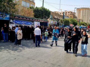 خدمت رسانی در راهپیمایی جاماندگان اربعین حسینی در مشهد