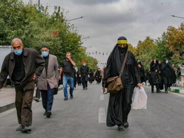 پیاده‌روی اربعین حسینی در کرمان؛ تجلی عشق و ارادت به سیدالشهدا (ع)