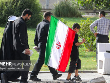 قدرت‌نمایی موشک‌های ایرانی در مسیر پیاده‌روی جاماندگان اربعین در آمل