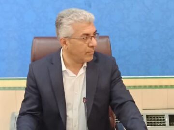 رسانه‌ها مطالبات مردم را با صداقت و شفافیت به مسئولان منتقل کنند