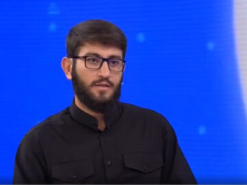 مقوله تربیت «تنگه احد انقلاب» است