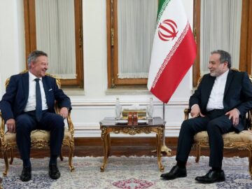 سفیر آلمان در پایان مأموریت دیپلماتیک خود با عراقچی دیدار کرد