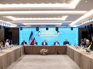 پزشکیان: ارمنی‌ها در جامعه ایران بسیار خوشنام، محبوب و عزیز هستند