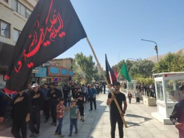 مراسم عزاداری ۲۸ صفر در سنندج همزمان با محکومیت جنایات رژیم صهیونیستی