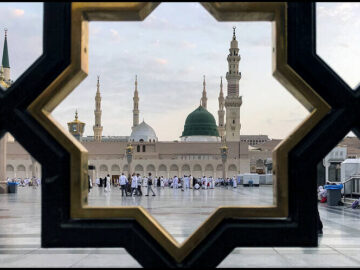 تو نبودی، به دو عالم، خبر از عشق نبود