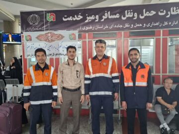 استقرار تیم راهداری کرمان در پایانه مشهد برای بازگشت زائران