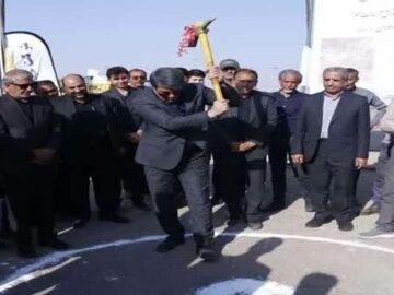 کلنگ‌زنی پروژه بهسازی و دو بانده کردن محور رفسنجان – داوران – زرند