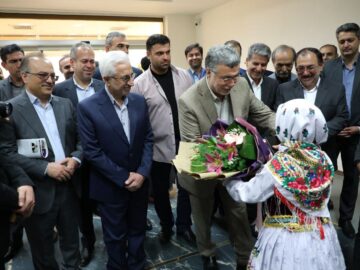 وزیر بهداشت وارد خراسان شمالی شد