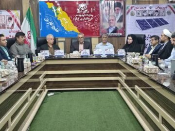 ادارات گناوه به پنل‌های خورشیدی تجهیز شوند