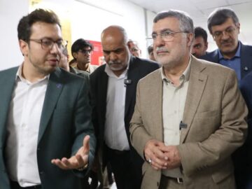 آغاز عملیات اجرایی بیمارستان ۹۶ تختخوابی بهاباد با حضور وزیر بهداشت