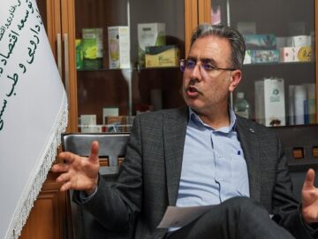 ضرورت افزایش توسعه طرح‌های فناورانه در صنعت داروهای گیاهی کشور