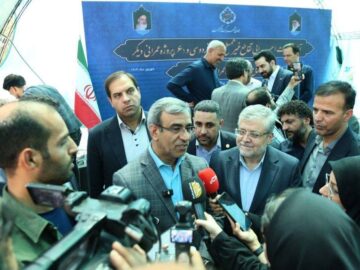 استاندار خراسان رضوی: نصب مجسمه فردوسی هیچ مانعی ندارد