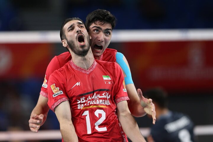 تصاویری از شادی جوانان والیبال ایران پس از قهرمانی در جهان