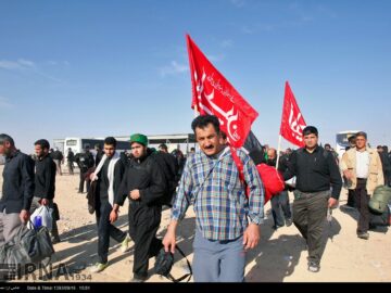 تردد ۸۶۰ هزار زائر اربعین از مرز مهران