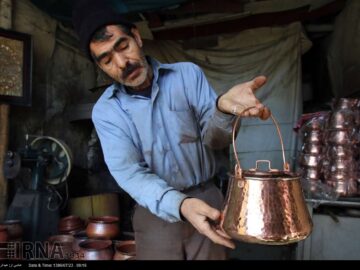 شمار فعالان صنعت مسگری زنجان کاهش یافت