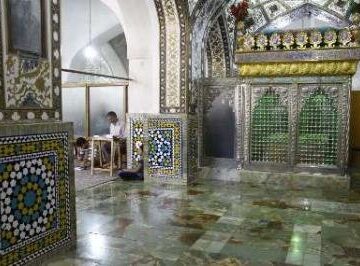 پایان مرمت اضطراری ورودی مقبره علامه مجلسی در اصفهان