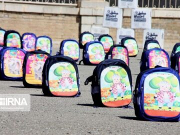 ۶۶۰۰ بسته تحصیلی به دانش آموزان مددجوی زنجان اهدا می‌شود