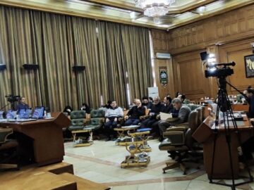 لزوم تعیین تکلیف سد معبر خیابان ولیعصر/موضوع مسکن کارکنان شهرداری در اولویت قرار گیرد