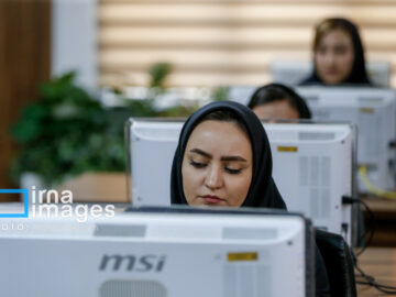 ساعت کاری ادارات و بانک ها تا پایان شهریور تغییر نمی کند