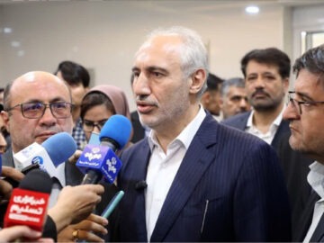 پور محمدی: دولت با وجود همه مشکلات ۱۲ میلیارد دلار برای معیشت مردم هزینه کرد