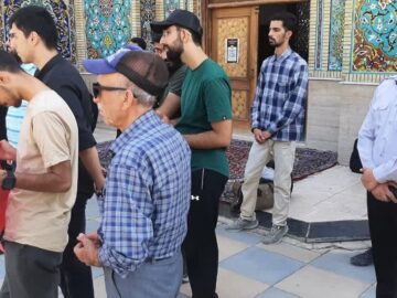 اعتراض دانشجویان به زندانی شدن بانوی البرزی در فرانسه