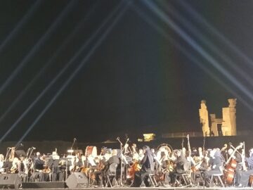 گرامیداشت یکصدسالگی با نوایی ماندگار؛ اجرای ارکستر ارمنستان در پرسپولیس کلید خورد