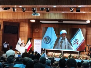 امام جمعه شیراز: هم‌افزایی مدیران فارس مایه افتخار است؛ تاکید بر پیگیری مسائل درمانی