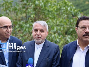 وزیر میراث فرهنگی: ۸۳۴ همت طرح گردشگری در دست اجراست