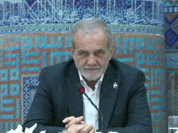 سخنان رییس جمهور در نشست با فعالان اقتصادی استان اردبیل