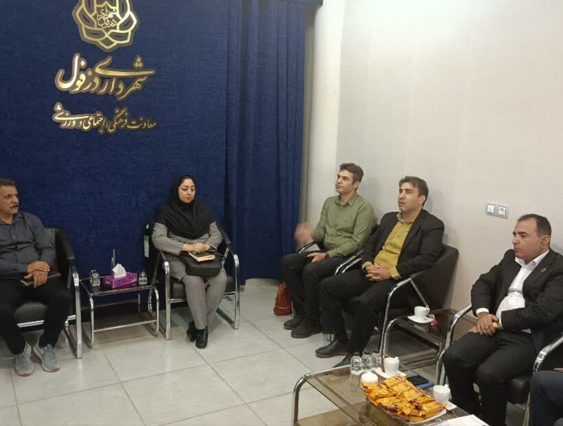 بهره گیری از ابزارهای نوین آموزشی در اجرای طرح خوزستان پاکیزه