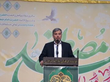 تکمیل گلدسته‌های حرم سبزقبای دزفول(ع) تا پایان امسال