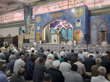 امام جمعه کاشان: «نه جنگ، نه صلح» طرح دشمن برای تحمیل هزینه به کشور است