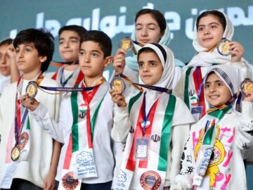 نابغه‌های کوچک ایران چرتکه انداختند