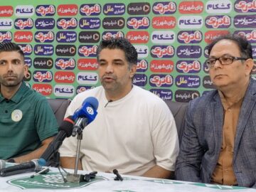 سرمربی فجر: جو فوق‌العاده ورزشگاه خیبر در نتیجه بازی تاثیرگذار بود