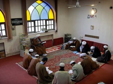 مهلت ثبت دروس اساتید سطوح عالی و خارج حوزه علمیه قم تمدید شد