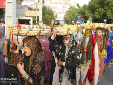 جشنواره شکرگزاری انبه و گل یاسمین در میناب