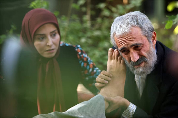 چرا تیتراژ «زیرخاکی» خواننده نداشت؟؛ یک موسیقی در اختیار آقا فریبرز!