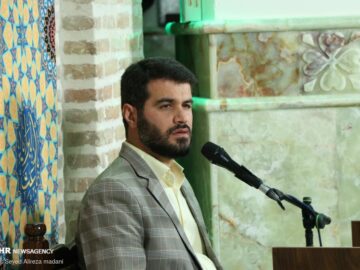 مولودی‌خوانی میثم مطیعی برای شیعیان در ایتالیا