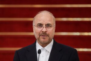قالیباف از جمعی از دانش‌آموزان نخبه کشور تجلیل کرد