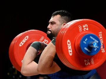 علی داوودی:ذهن و جسمم آماده قهرمانی جهان است؛قراردادم به میلیارد نرسید