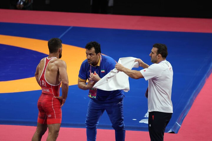 کشتی آزاد در انتظار صعود و مدالهای شبانه؛ امید امامی به باخت