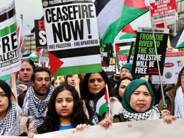 بازداشت ۴۰۰ نفر در تظاهرات لندن به دلیل حمایت از فلسطین