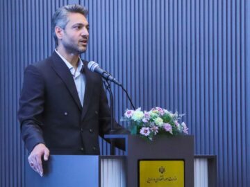 دیوارهای نیمه‌تمام ورزش کارگران استان با آجرهای مولدسازی بالا می‌رود