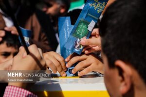 جشن عاطفه‌ها در میامی؛نواخته شدن زنگ مهربانی همزمان با سال تحصیلی جدید