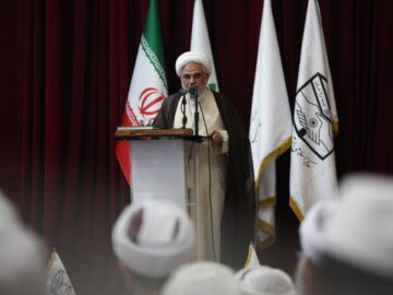 پیمان صلح باید با امت مسلمان منعقد شود نه با اسرائیل