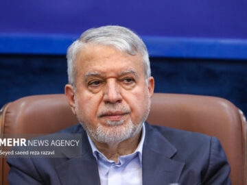 وزیر میراث فرهنگی وارد قم شد
