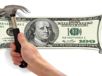تقاضای ارز در بازار غیررسمی اندک و هیجانی است